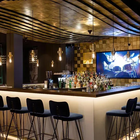 Hotel One